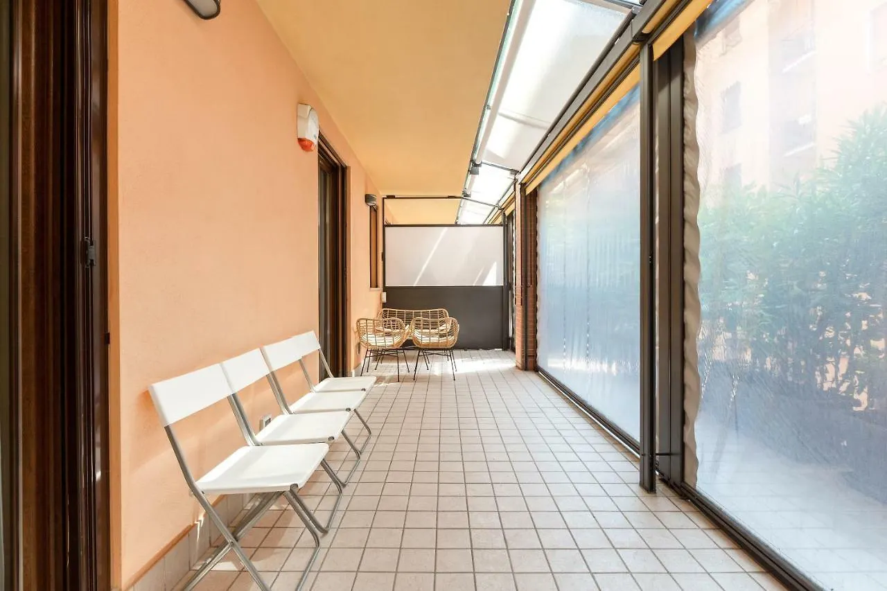Corsica Huge Terrace Flats Apartment Milan 0*,